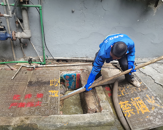 多伦清掏化粪池